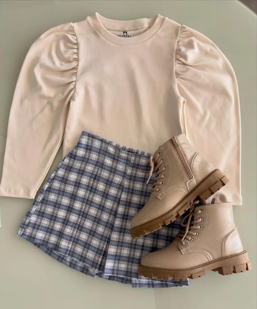Conjunto Blusa e Saia
